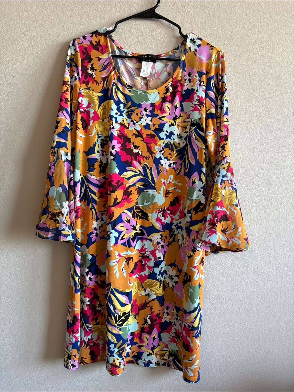 MSK Bold Floral Swing Dress Flutter Sleeve Multicolored Stretch Pullover SZ PXL